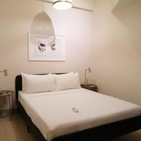 Uptown Parksuites Apartments Tower 2 Bgc By Ph Staycation 马尼拉 外观 照片
