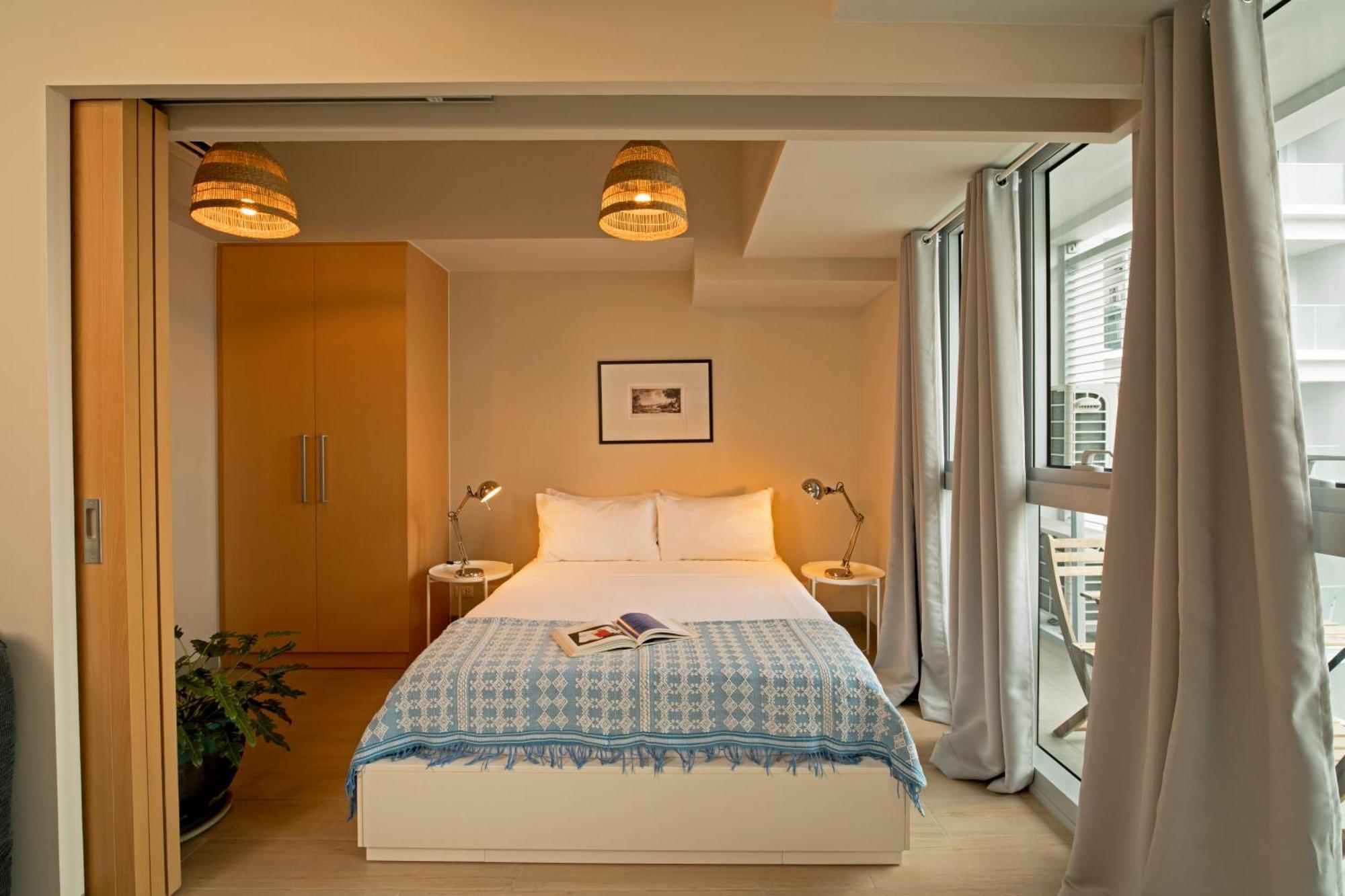 Uptown Parksuites Apartments Tower 2 Bgc By Ph Staycation 马尼拉 外观 照片
