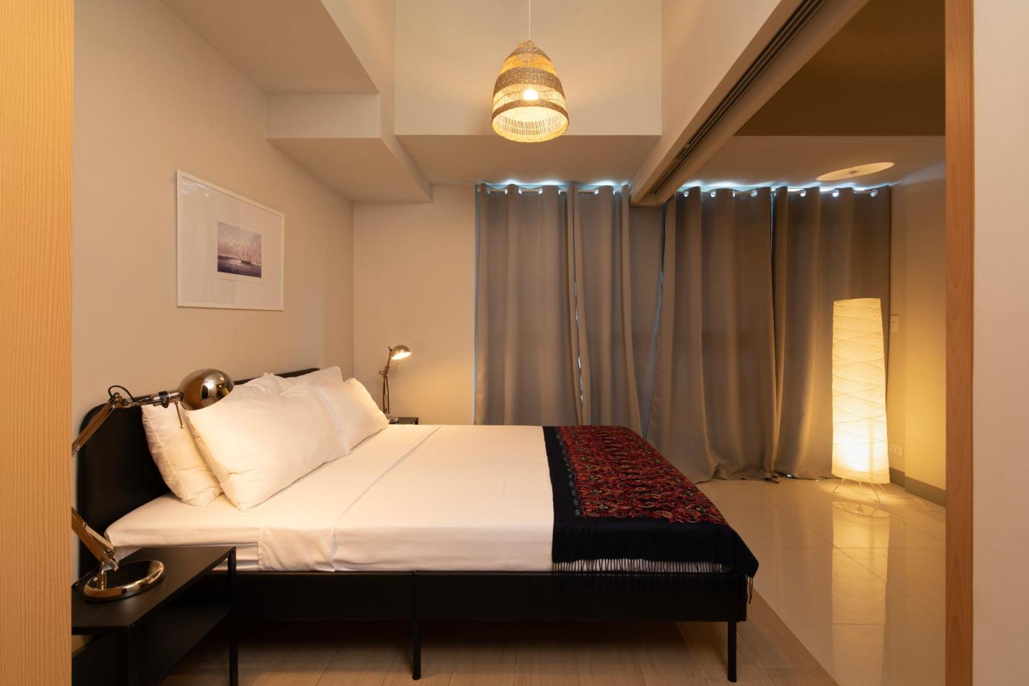Uptown Parksuites Apartments Tower 2 Bgc By Ph Staycation 马尼拉 外观 照片