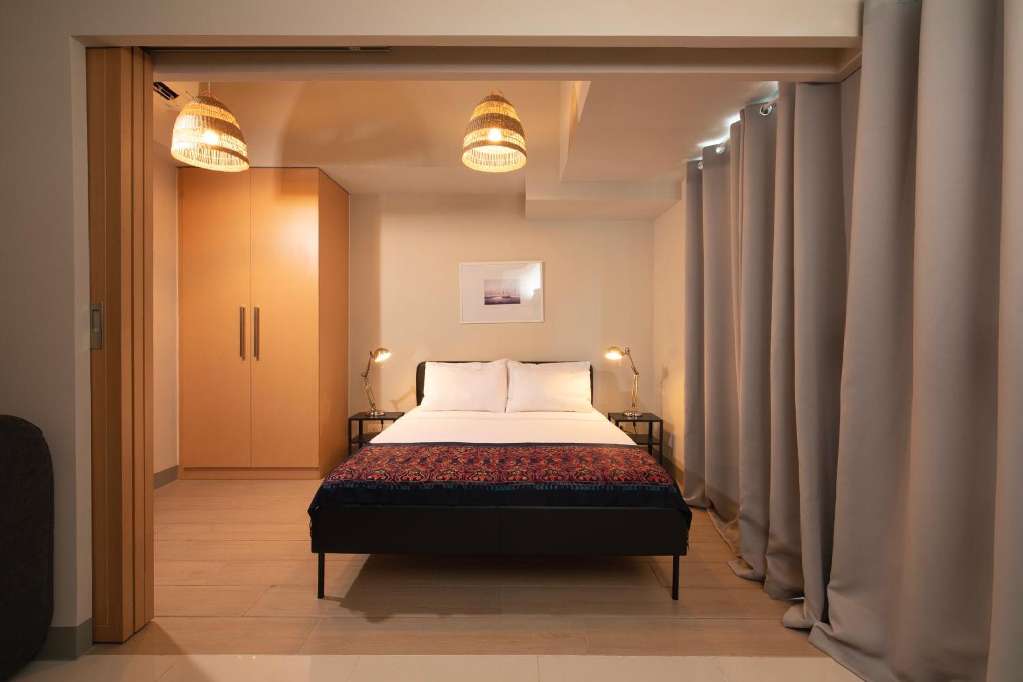 Uptown Parksuites Apartments Tower 2 Bgc By Ph Staycation 马尼拉 外观 照片